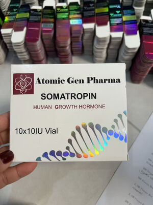 Somatropine H gh 100iu Etiketten en doos met 10 injectieflacons